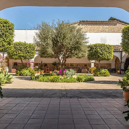 Entre Bodegas Jerez *