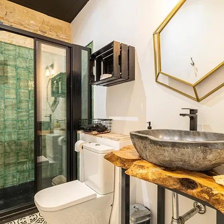 Entre Bodegas Jerez *